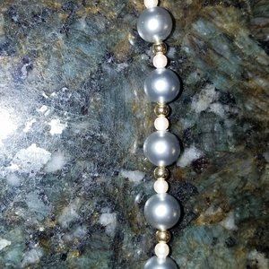 Monet Vintage Grey & White Pearl w gold necklace